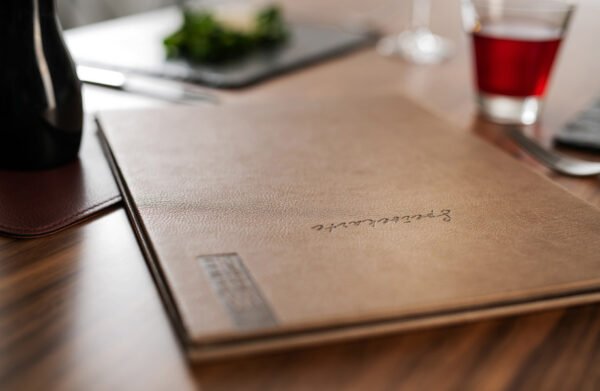 Cartes de menus à couverture rigide