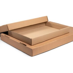 Boîte plate en carton avec couvercle pour envoi