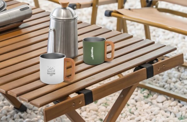 Tasses de camping en acier recyclé avec anse en bois