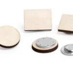 Échantillon de pin’s en bois