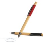 Échantillon de stylo à bille en bambou, coloré avec éléments en aluminium