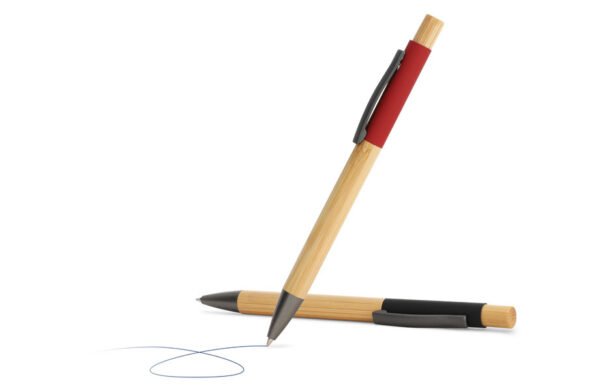 Échantillon de stylo à bille en bambou, coloré avec éléments en aluminium