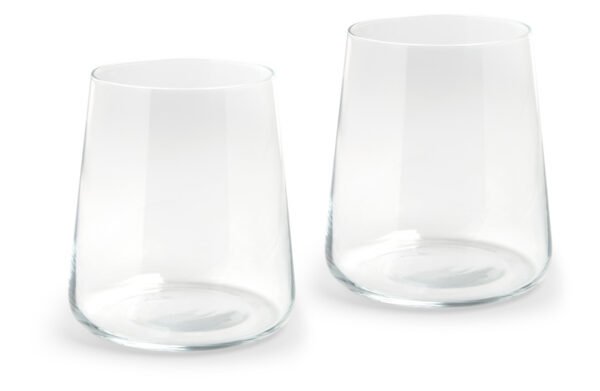 Échantillon de verre à eau moderne