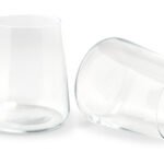 Échantillon de verre à eau moderne