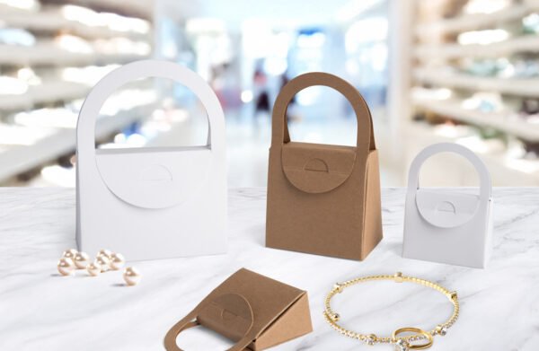 Sacs cadeaux avec fermeture par emboîtement