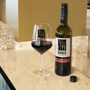 Verres à vin rouge modernes