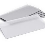 Enveloppes autocollantes non imprimées et sans fenêtre