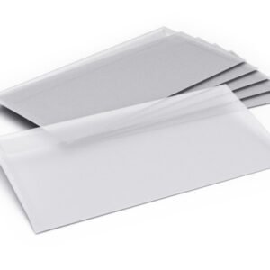 Enveloppes autocollantes non imprimées et sans fenêtre