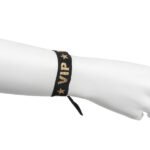 Bracelets d&rsquo;accès en tissu, tissés avec couleurs à effet métallisé