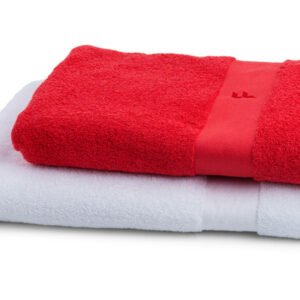 Serviettes avec broderie personnalisable sur la bordure