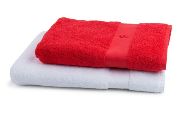 Serviettes avec broderie personnalisable sur la bordure