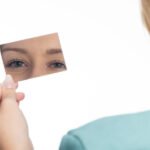 Miroirs de poche dans un étui