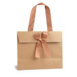 Sacs cadeaux avec ruban en satin